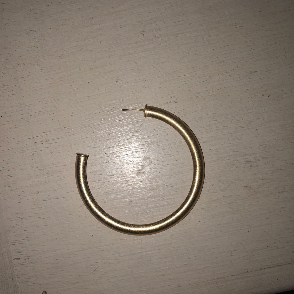 Sheila Fajl hoop